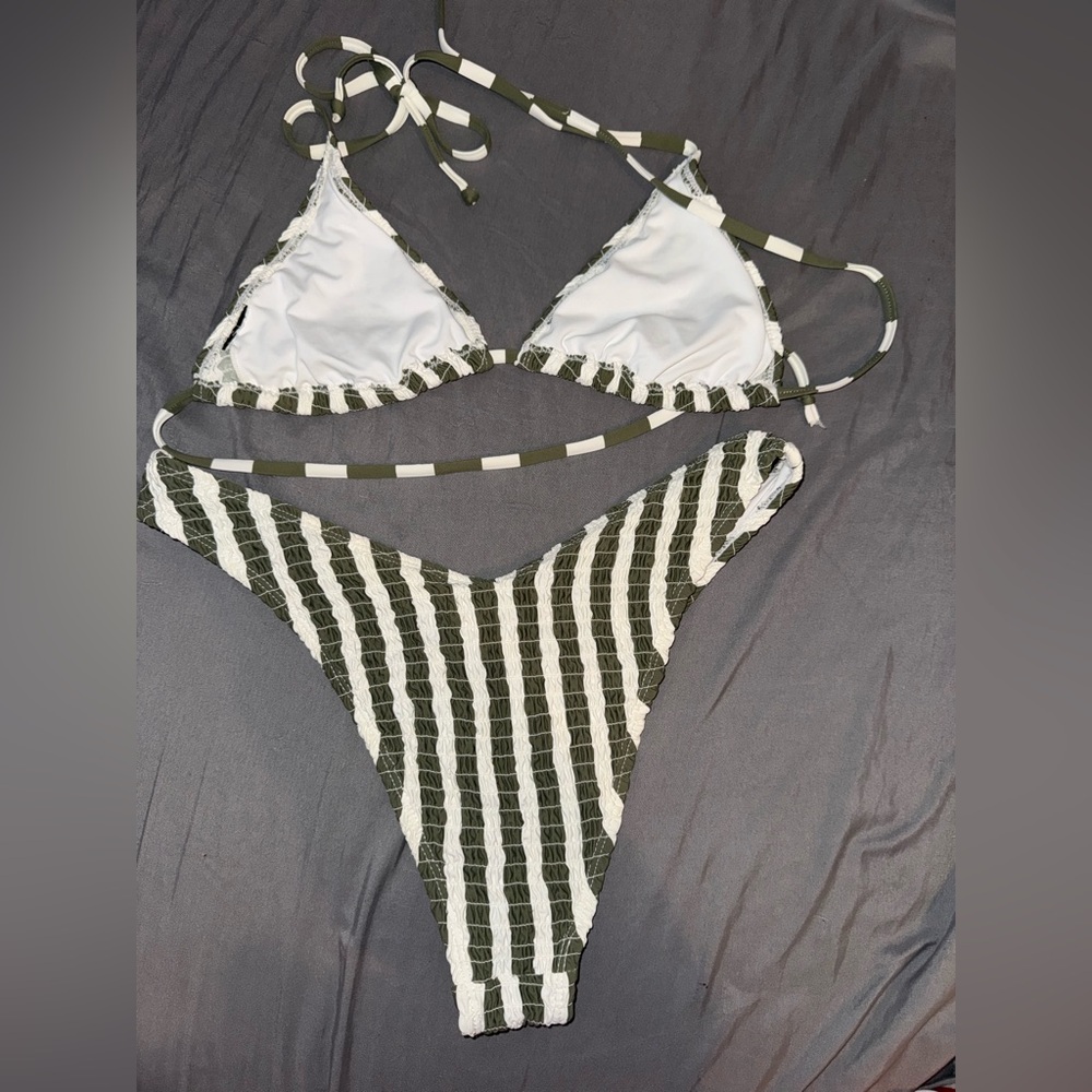 Striped Bikini Set - Picture 3 of 3